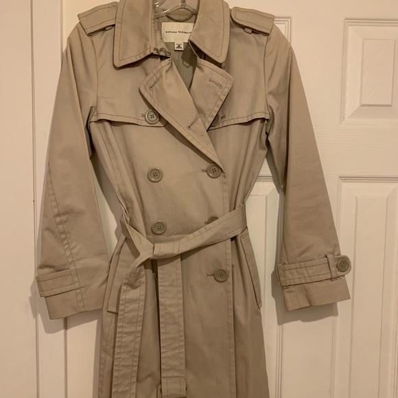 banana republic essential trench coat - Picture 5 of 6